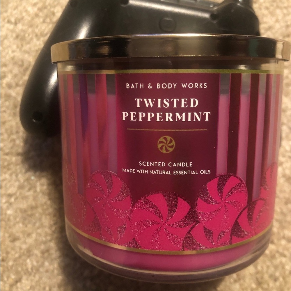 Bath & Body Works Twisted Peppermint Scented Candle - Pink